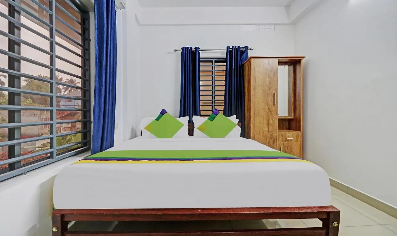 Hotel Nirupama,Hotel Aluva 700 Mtr From Aluva Railway Station Alwaye