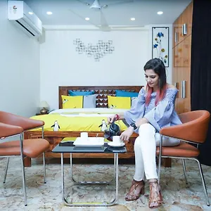 Lime Tree Near 32nd Avenue Sector 29 Gurgaon